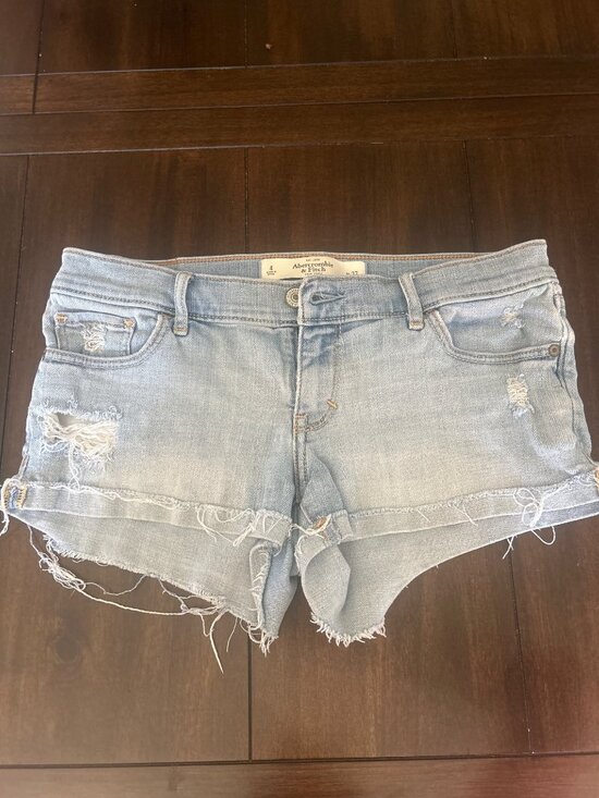 Abercrombie & Fitch Pants - Abercrombie & Fitch Womens Distressed Light Wash Denim Shorts W27 Frayed Hem